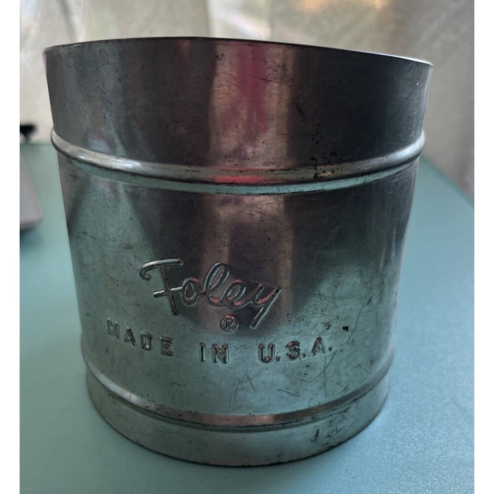 1950's Vintage Foley Small Size 4" Aluminum Flour Sifter 2 Cup Made in USA